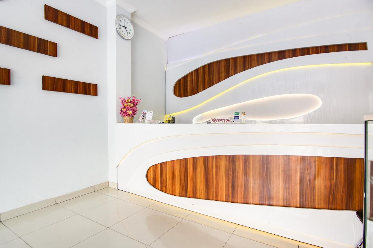 Collection O 91464 7 Dream Hotel Palembang Exterior foto